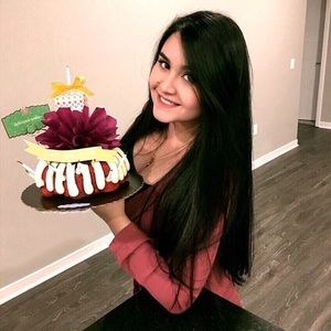 Meet your Posher, Jouliet